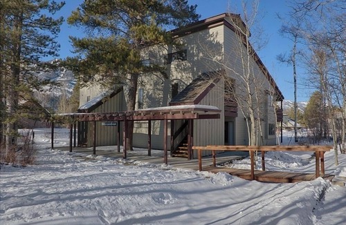 Moose Wilson Road Condo | JHRL - Indian Paintbrush 1122, Located in Wilson, the perfect getaway