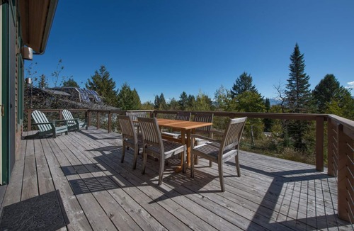 Teton Village House | JHRL - McBean House, Contemporary 4-bedroom Home - 5 Minute walk to Base, private Hot Tub