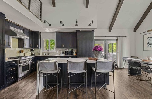 Union Pier House | Juniper Presents: Living My Best Life w Private Gordon Beach Access