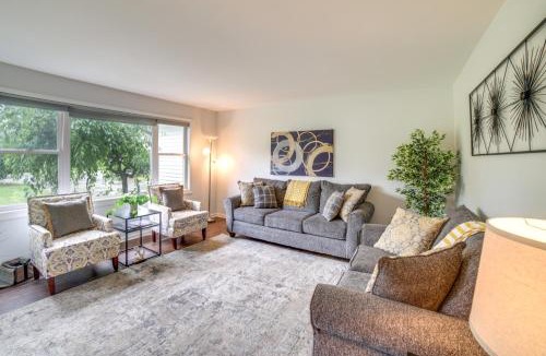 Portage House | Kayaks & Fire Pits: Waterfront Portage Getaway!