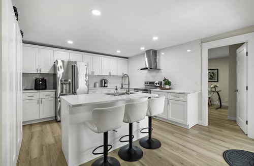 Tri-Cities House | Kennewick 4BR/2BA Zen Retreat, Convenient to Downtown, Shopping & Convention Car