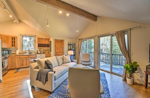 Ketchum House | Ketchum Couple's Retreat: 1 Mi to Sun Valley!