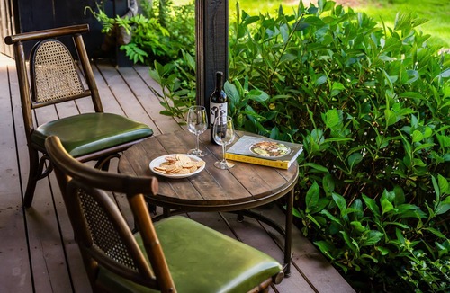 Sandpoint House | King Bed + Sauna + Hot Tub | Walk to Downtown