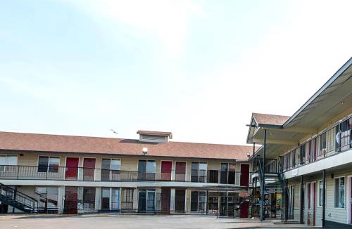 Pasco Hotel | King City Motel by OYO Pasco