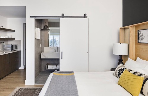 Teton Village Hotel | King + Queen Sofa, Gravity Haus, Outdoor Pool, Close to Gondolas - 2 Units