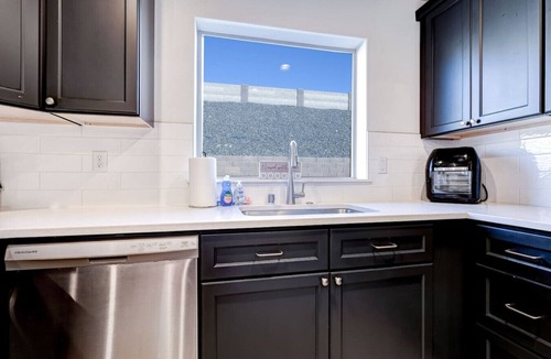 Kennewick House | King Suite, 3 Car Garage & Yard 4/2 - #5668-32