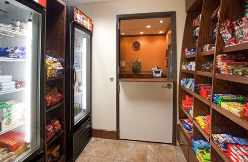 West Valley City Apartment | King Suite. Free Breakfast Buffet. Pool, Hot Tub & Waterslide. Great for Business Travelers!
