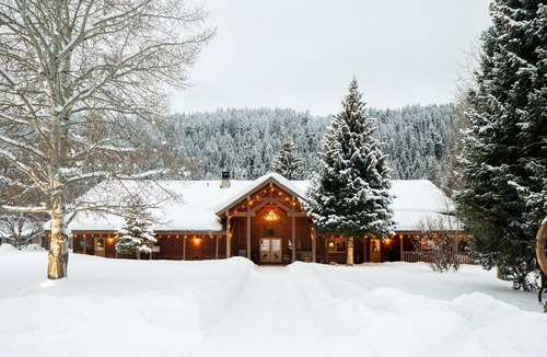 Victor Cabin | King Twin Cabin at Moose Creek Ranch