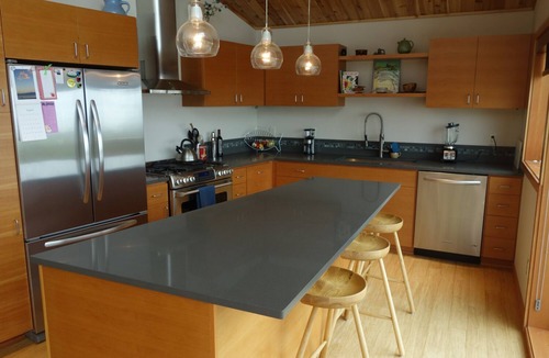 Maxwelton House | KINGFISHER BEACH HOUSE - West-facing waterfront! Perfect for World Cup 2026!