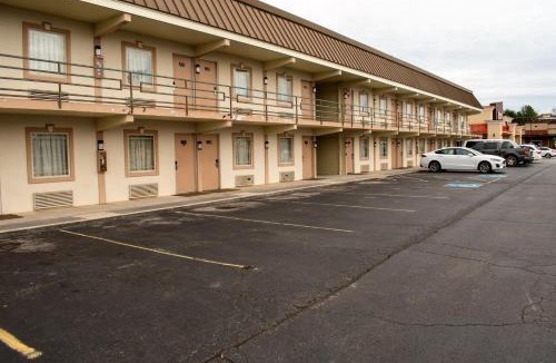 Lenoir City Hotel | Kings Inn