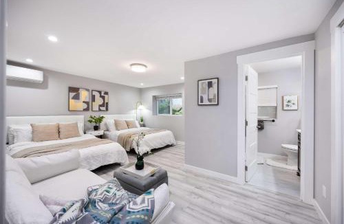 North Rose Hill House | Kirkland Home with 2 Queen Beds - Totem Lake Village