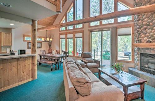 Klamath Falls House | Klamath Falls Family Cottage: Hike & Explore!