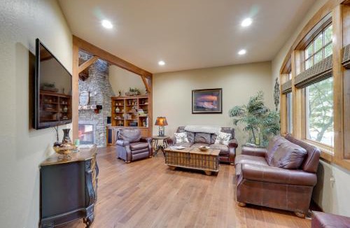 Klamath Falls House | Klamath Falls Vacation Rental w/Resort Amenities!