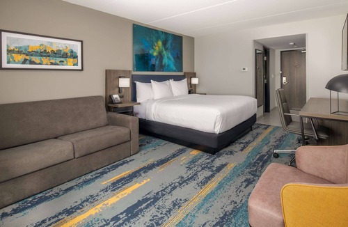 Downtown Spokane Hotel | La Quinta Inn & Suites by Wyndham Spokane Downtown