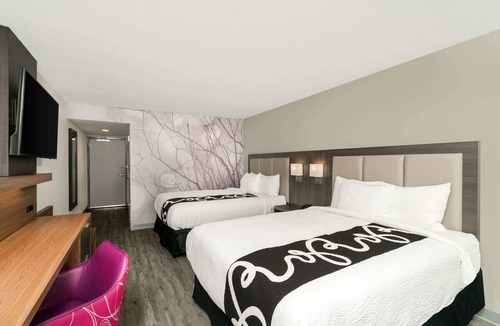 Mobile Hotel | La Quinta Inn & Suites by Wyndham Mobile