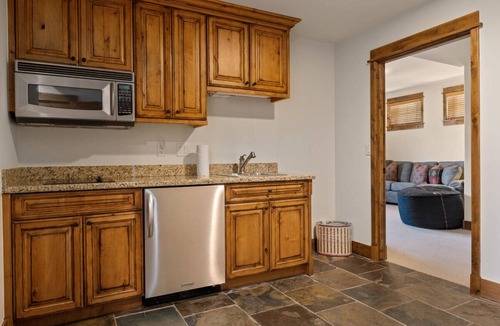 Victor Cabin | Ladyslipper Cabin | Bronze Buffalo Ranch