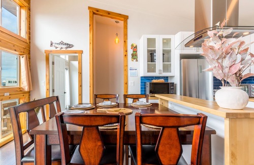 Lagoon Point House | Lagoon Point Retreat Beach Access + Fire Pit + Game Room | Chateau Coho