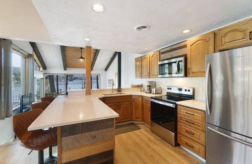 Hayden House | Lake Cabin with Amazing View, New Dock, Boatslip, Great Fishing, Dog-Friendly