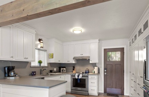 Coeur d'Alene House | Lake CDA: Soak, Paddle, Dock & Unwind