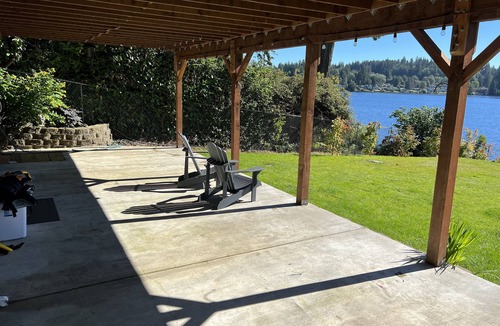 West Hills House | Lake front, beautiful water views, independent studio