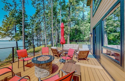 Harrison House | Lake House, 3BR, Boat Slip & Sunset Deck
