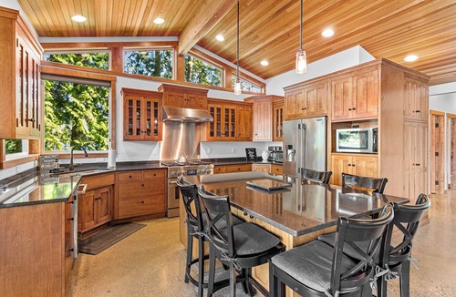 Lake Goodwin House | Lake House on Private Island - 9 acres