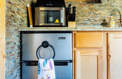Cheboygan House | Lake Huron Beachfront near Mackinaw City: Kayaks, Hot Tub, Mackinaw Bridge Views