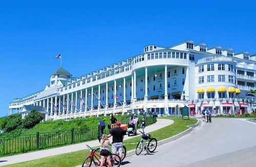 St. Ignace Township House | Lake Huron Beachfront Home~Mackinac Island Views!