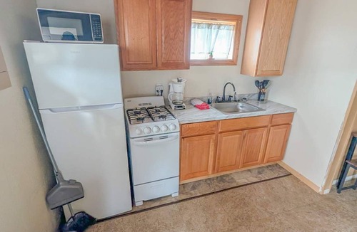 Oscoda Cabin | Lake Huron Group Retreat | 13BR Resort w/Pavilion