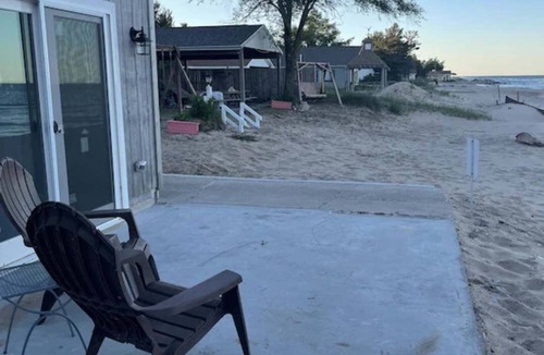 Oscoda Cabin | Lake Huron Group Retreat | 13BR Resort w/Pavilion