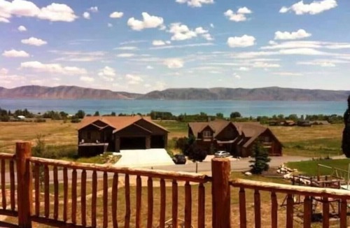 Garden City Cabin | Lake Life Cabin in Bear Lake and Dog Friendly