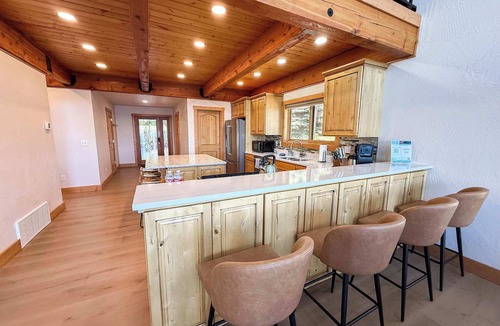 Polson House | Lake Paradise | Hot Tub | Private Dock | Fire Pit