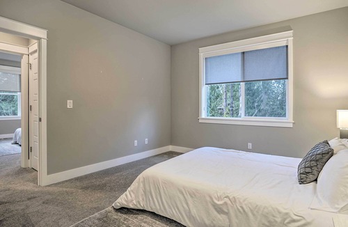 West Lake Stevens House | Lake Stevens Estate w/ Sauna & Hot Tub