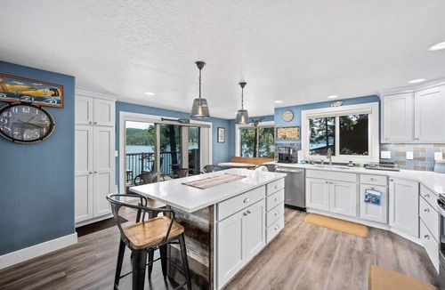 Worley House | Lakefront 3-bedroom lakeside home near Lake Coeur d'Alene