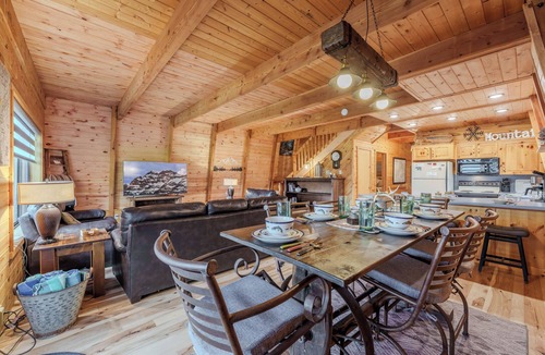Island Park Cabin | Lakefront 4BR/4BA Cabin with Sauna, Hot Tub & Private Dock – Minutes from YNP!