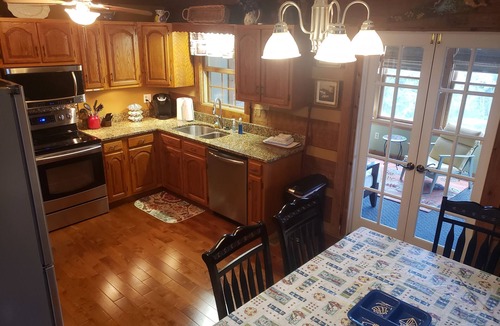 Dandridge Cabin | LakeFront Cabin Private Dock dates in Aug avail nr Smoky Mtn ez access from I-40