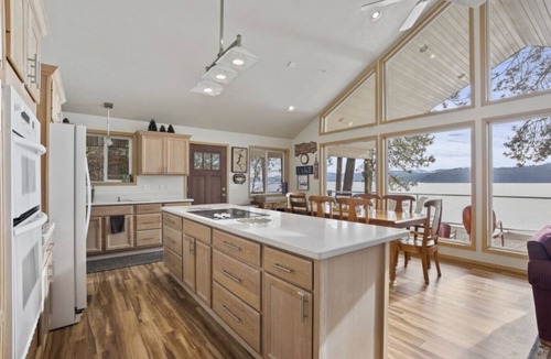 Worley Cabin | Lakefront Cabin Retreat with Stunning CDA Views