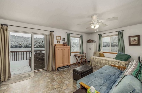 Rathdrum House | Lakefront Cabin with Private Beach and Dock