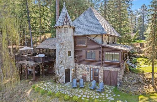 Harrison House | Lakefront Cottage Coeur d'Alene ID