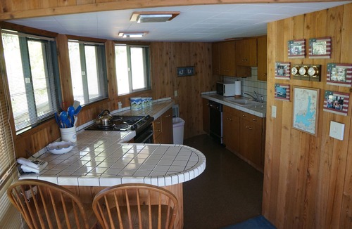Hayden House | Lakefront Family Retreat. Swim, sun, boat, beach, float, fish, relax, dream.