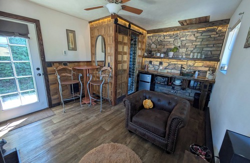 Spirit Lake Cabin | Lakefront guest house, dock access. Kayak, peddleboat, and rowboat. fishing.