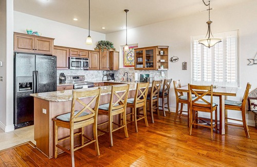 East Hope Cabin | Lakefront home with kayaks, dock, WiFi, fireplaces, BBQ grill