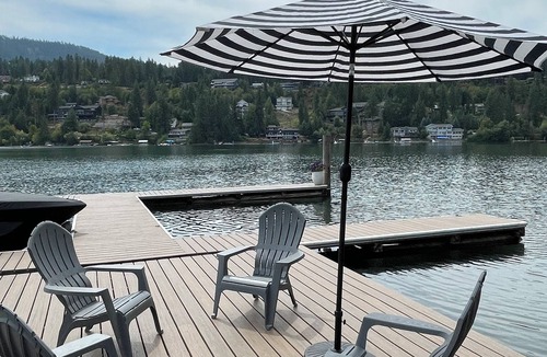 Hayden View Estates House | LAKEFRONT HOUSE with boat dock in TOWN and CLOSE TO 3 SKI RESORTS!