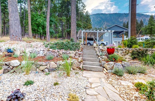 Chelan House | Lakefront house with washer/dryer, private dock & 2-level deck - near vineyards