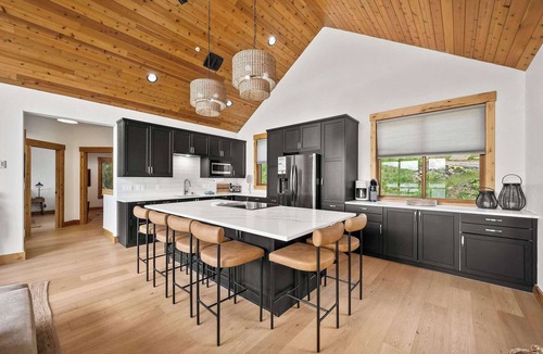Worley House | Lakefront Moonrise Trail Lodge: 4BR, Private Dock & Stunning Views