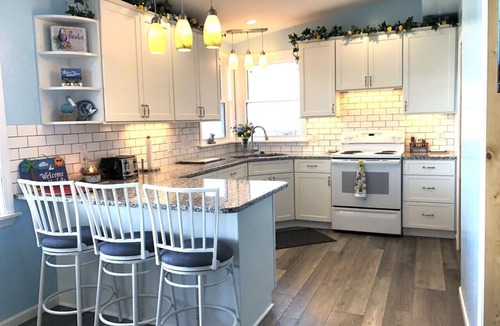 Pigeon Cottage | Lakefront Property + Beautiful Sunsets on Sand Point!