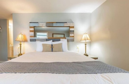 Whitehall Resort | Lakefront room perfect for a couple or family