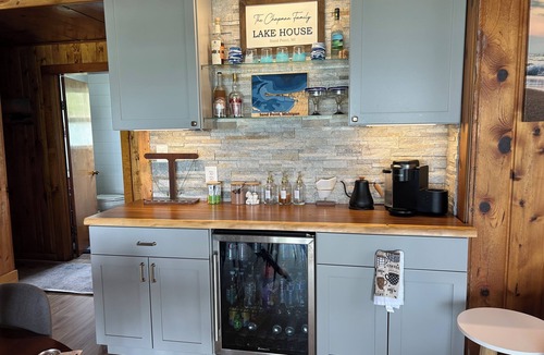 Pigeon Cabin | Lakefront Sand Point Cabin - Remodeled Kitchen, Kayaks, Fast WiFi & Dog Friendly