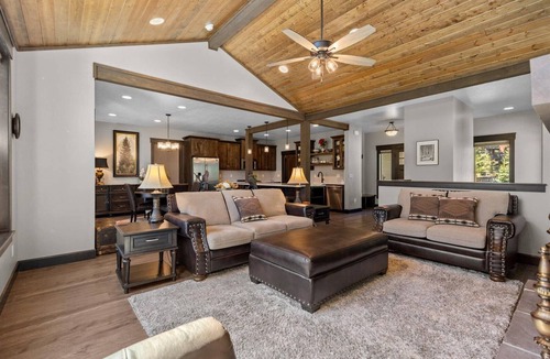 Blanchard House | Lakefront with Hot Tub |Near Silverwood |Stoneridge Bliss at Stoneridge Golf Course |Community Pool