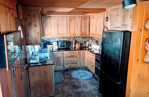 Rathdrum House | Lakehouse 7 miles from Silverwood